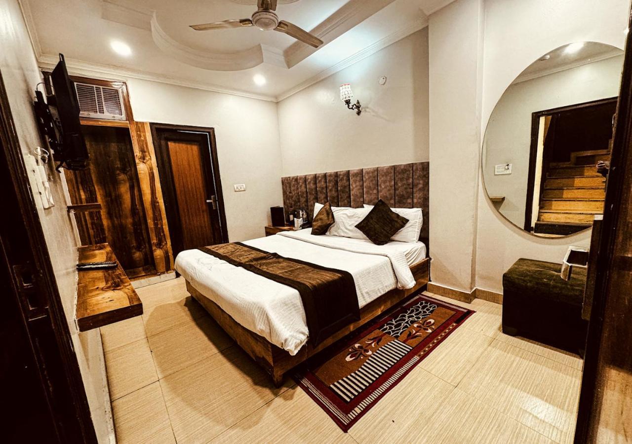 Hotel Jai Balaji, Paharganj, New Delhi Railway Station ภายนอก รูปภาพ