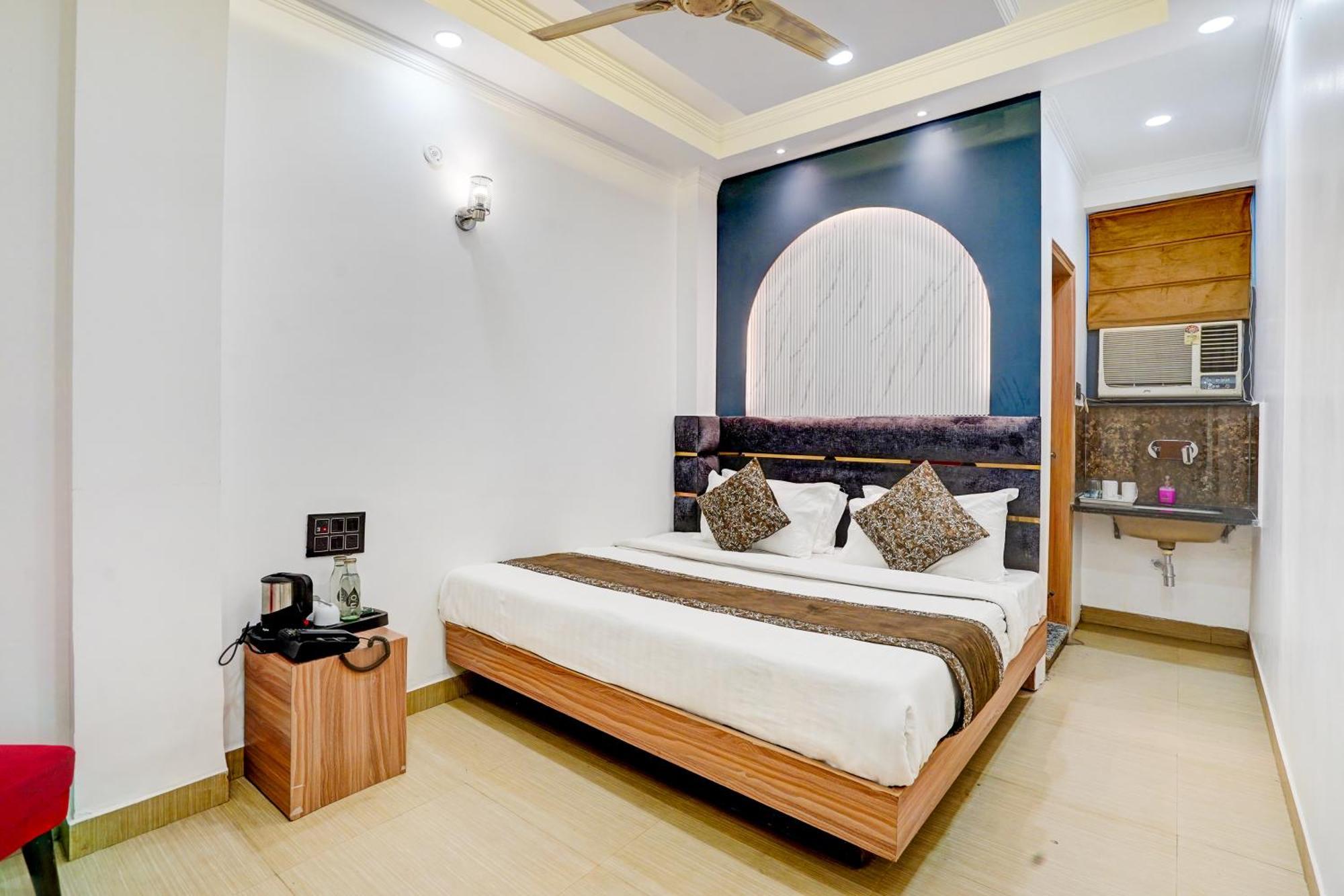 Hotel Jai Balaji, Paharganj, New Delhi Railway Station ภายนอก รูปภาพ