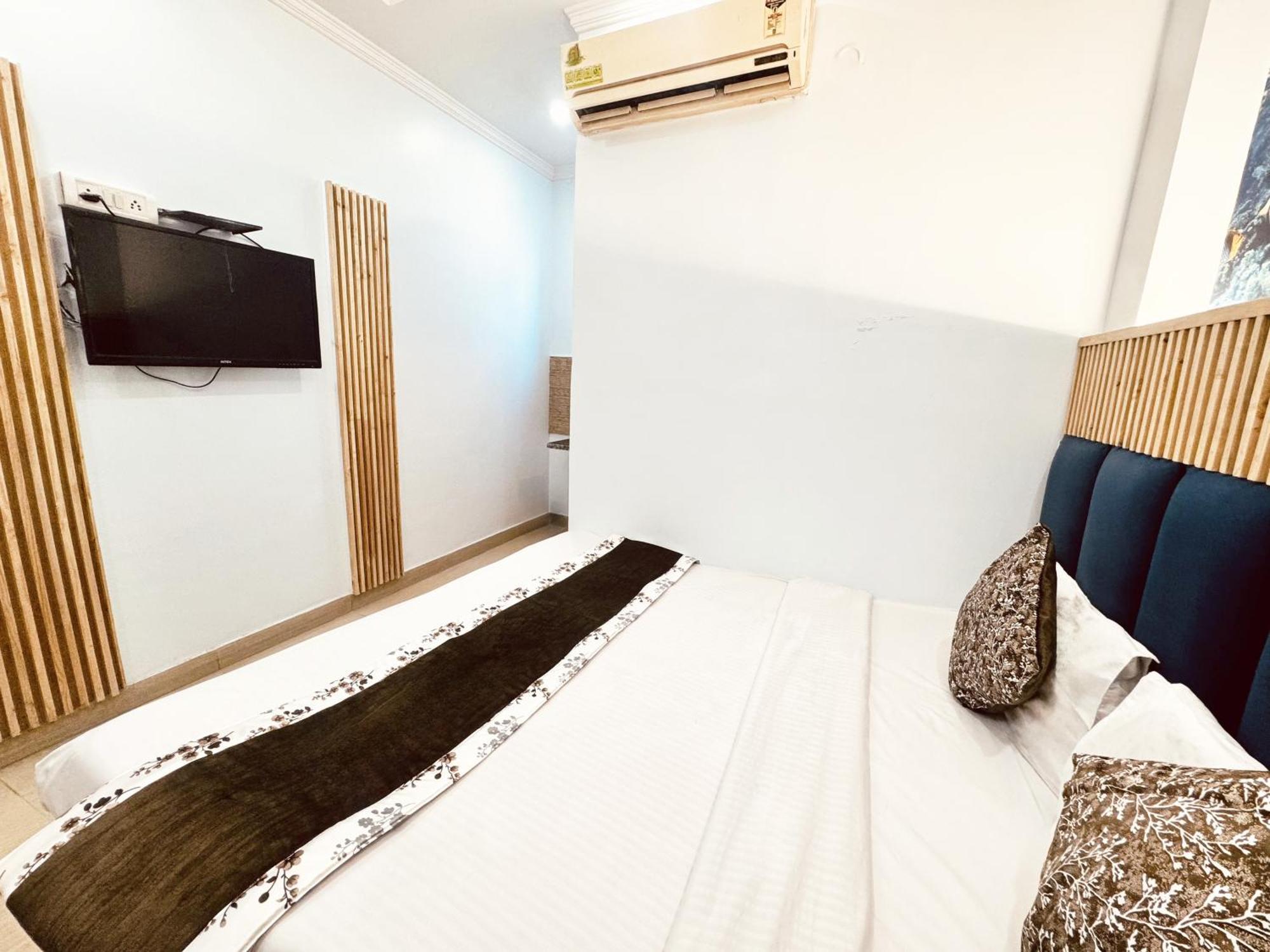 Hotel Jai Balaji, Paharganj, New Delhi Railway Station ภายนอก รูปภาพ