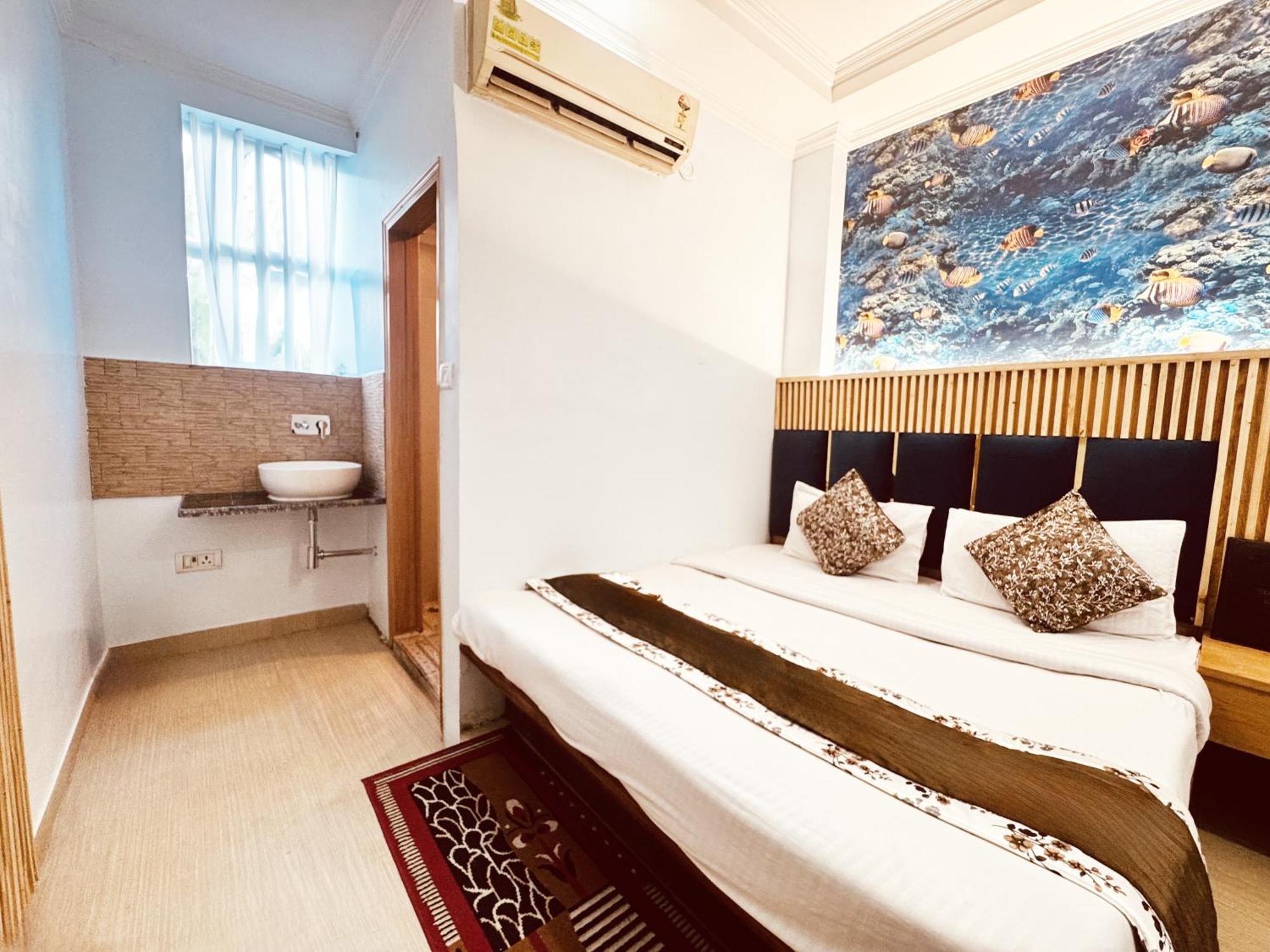Hotel Jai Balaji, Paharganj, New Delhi Railway Station ภายนอก รูปภาพ