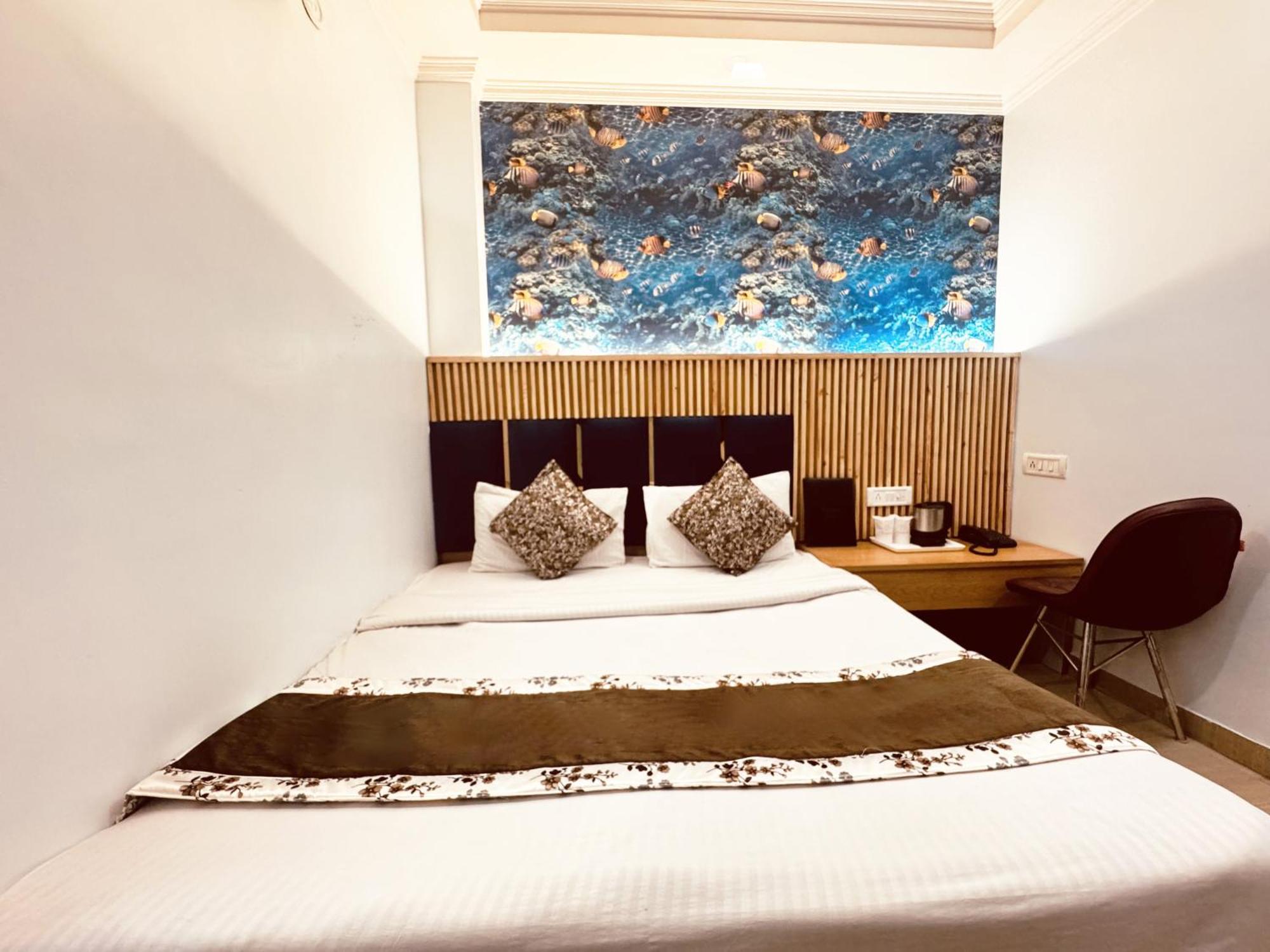 Hotel Jai Balaji, Paharganj, New Delhi Railway Station ภายนอก รูปภาพ