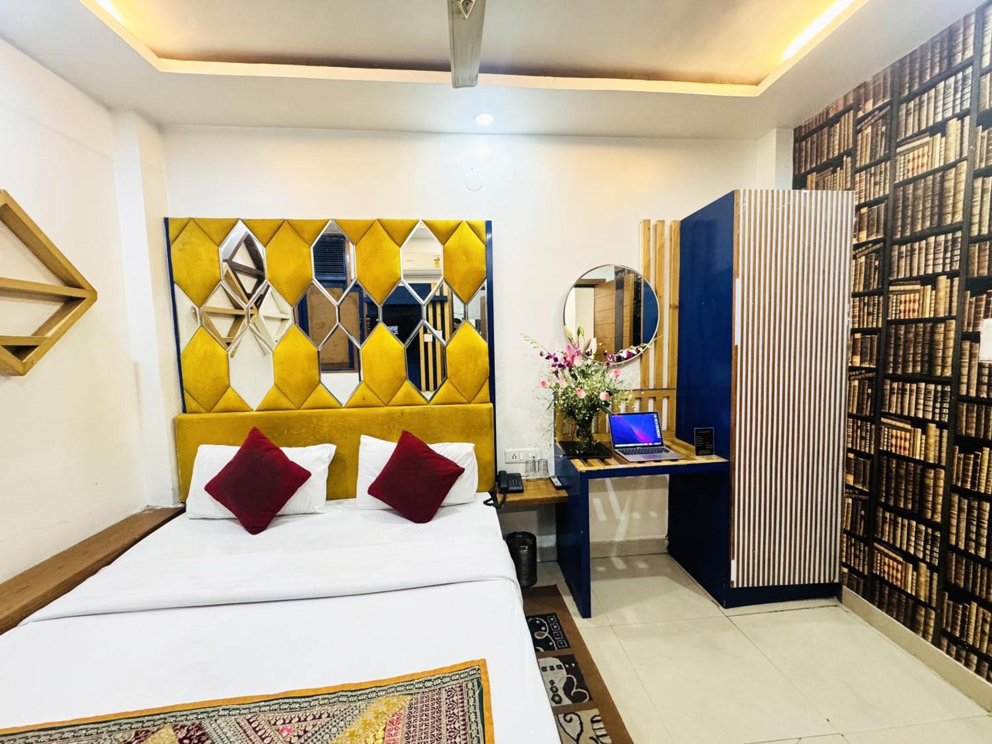 Hotel Jai Balaji, Paharganj, New Delhi Railway Station ภายนอก รูปภาพ