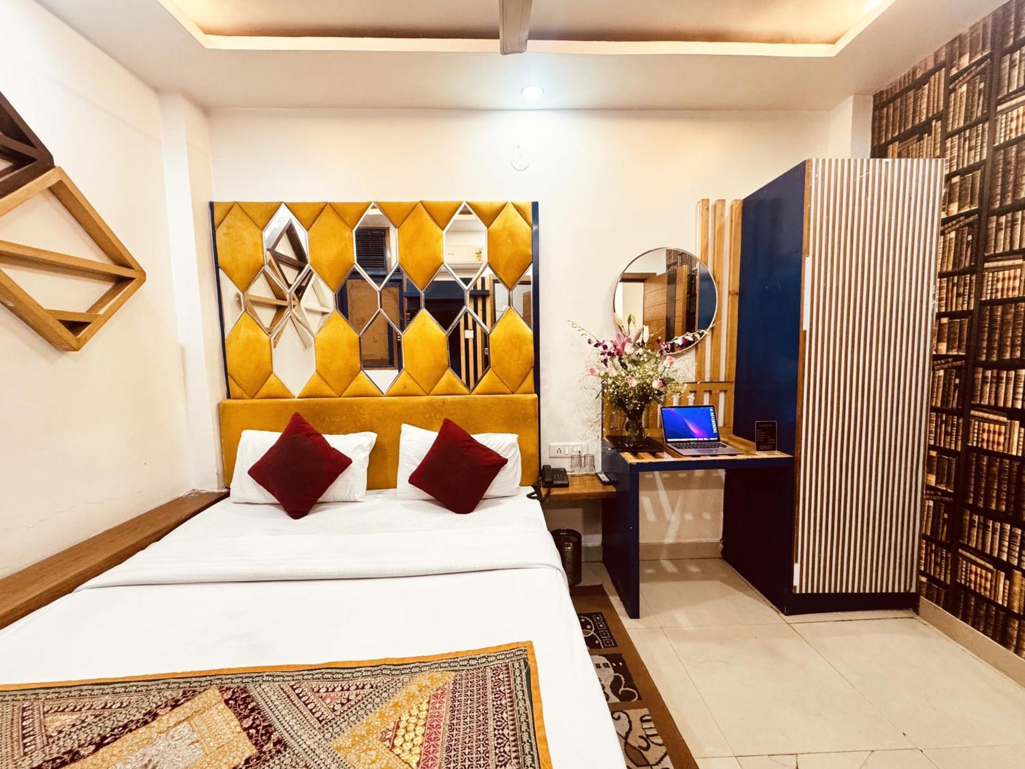 Hotel Jai Balaji, Paharganj, New Delhi Railway Station ภายนอก รูปภาพ